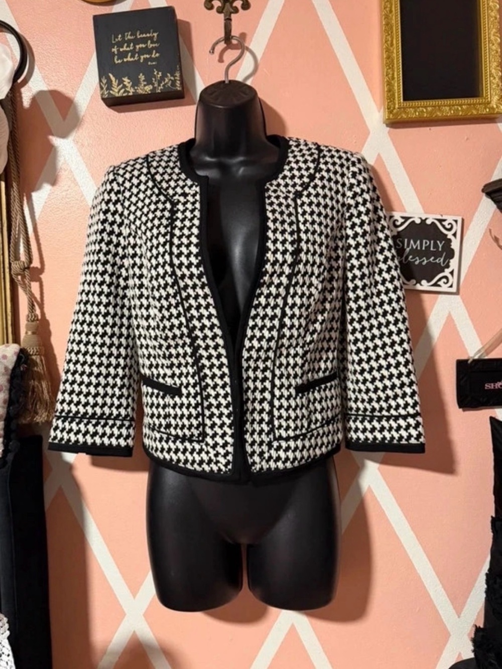 White House Black Market Black and White Houndstooth Cropped Blazer